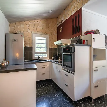 In With Private Pool Villa Pouzols-Minervois